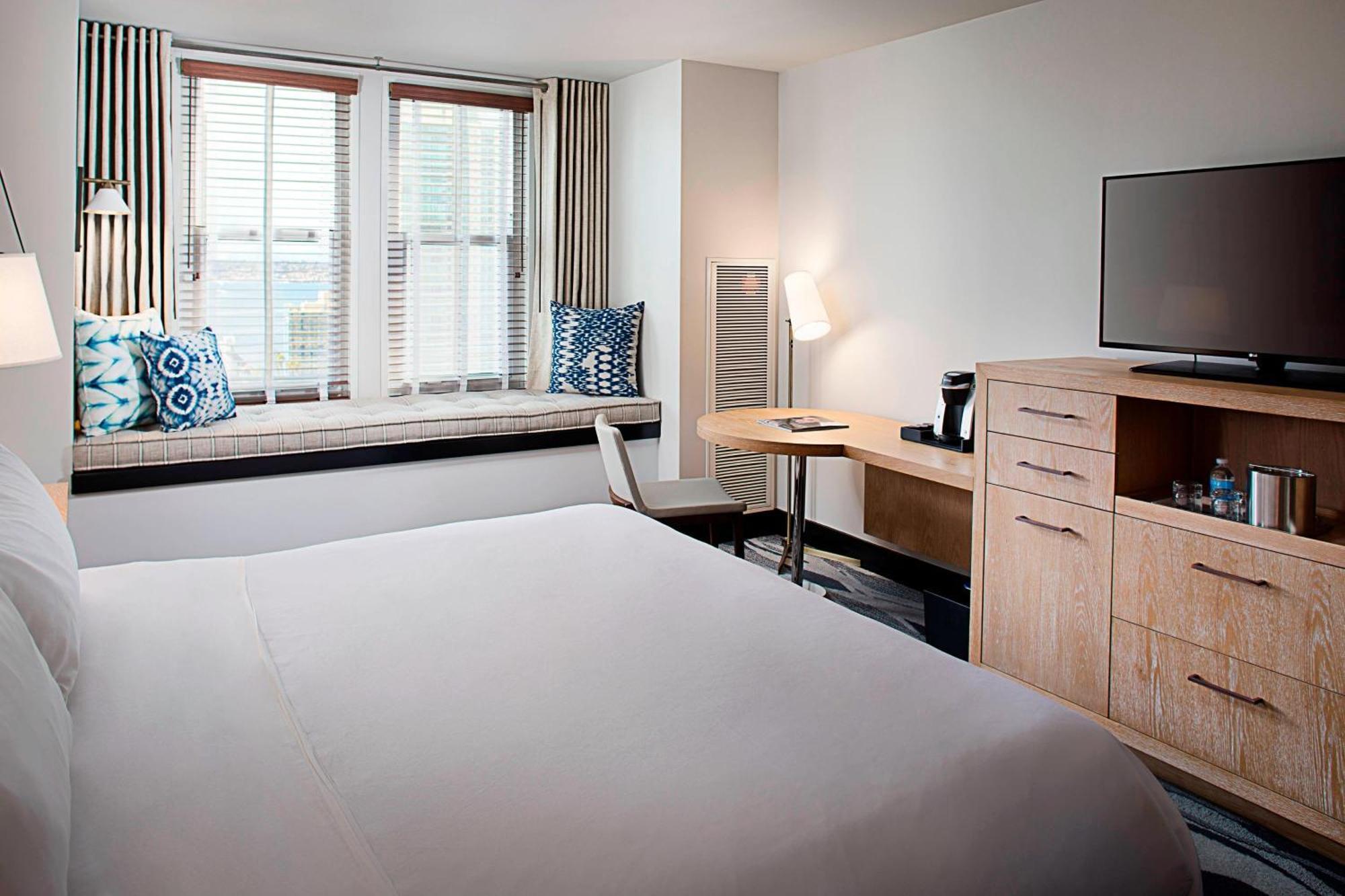 Republic San Diego, Autograph Collection 4* San Diego